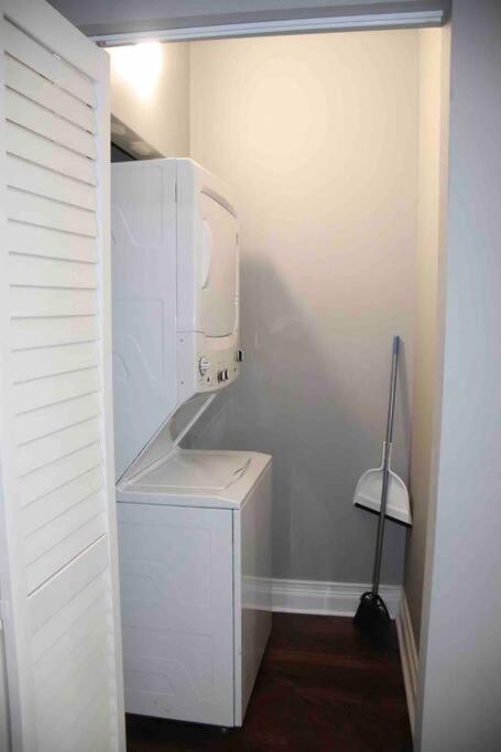 Upscale Apartment Westside Of Σικάγο Εξωτερικό φωτογραφία